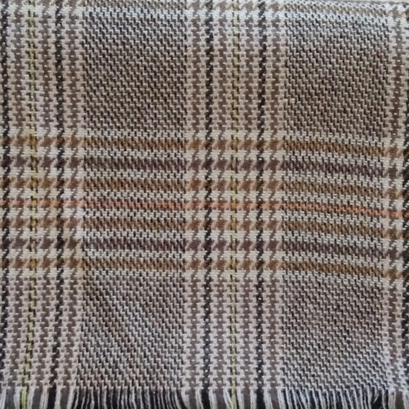 Fringed Scarf. - Picture 7 of 9